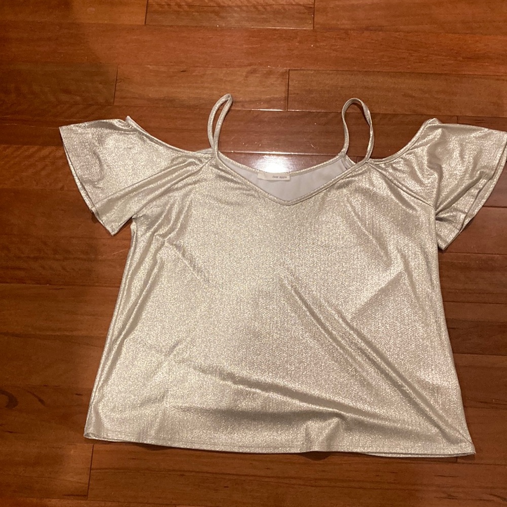 Cold shoulder shirt